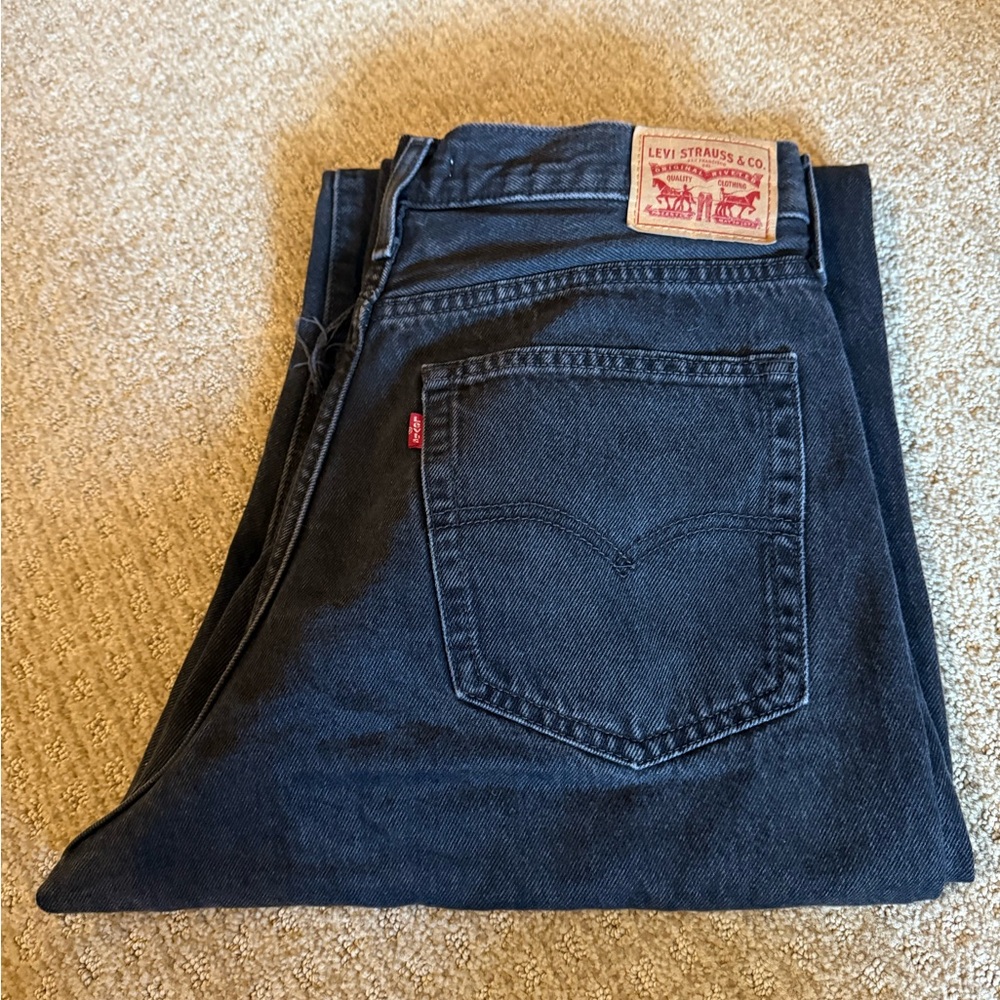 Levi’s 94 Baggy Ripped Black Jeans - Vintage-Inspired Style